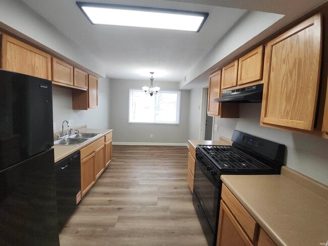 Photo - 38042 Dow Ct