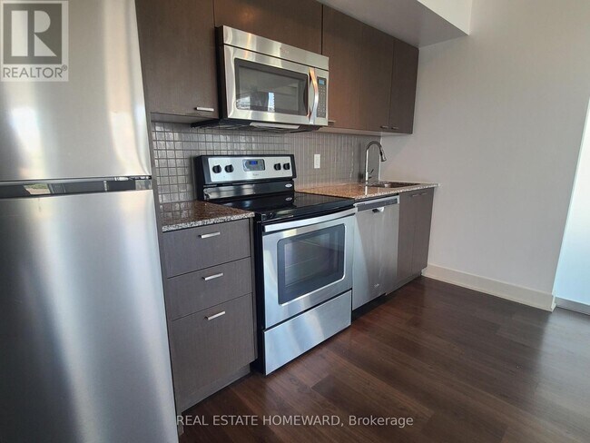 Photo - 88 Sheppard Ave E Unit 808