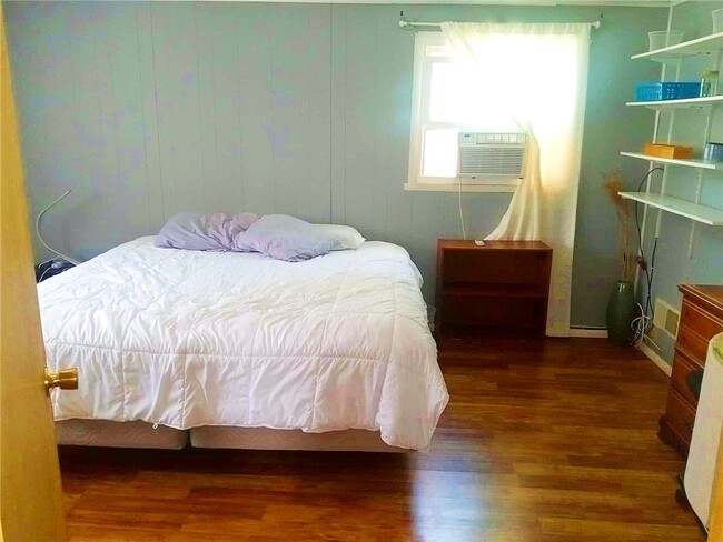 Photo - 151 Burben Way