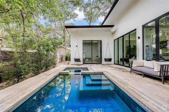 Building Photo - 1602 Wilshire Blvd Rental