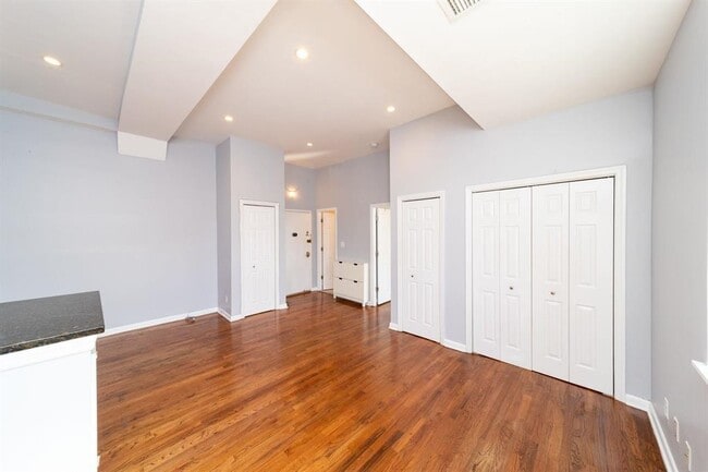 Photo - 186 Wayne St Unidad 219d