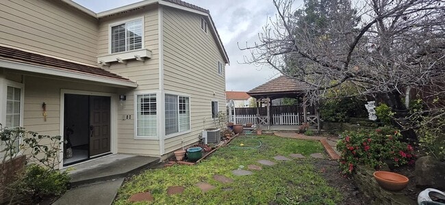 Photo - 2345 Pinard St