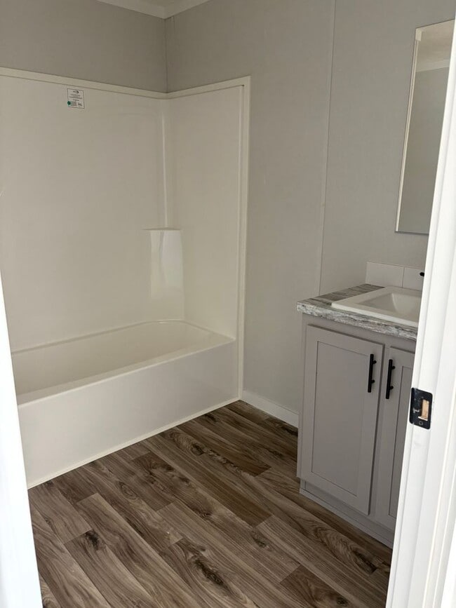 Photo - 139 Hubert Blvd