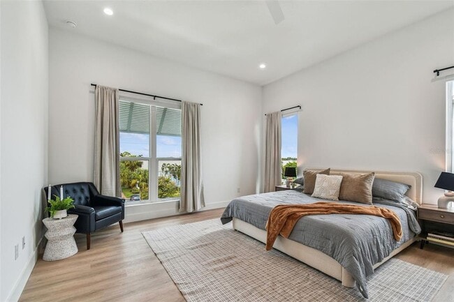 Photo - 3840 Pompano Dr SE