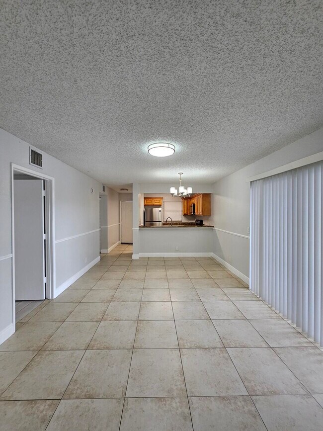 Photo - 1660 Windorah Way Unidad H
