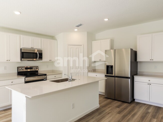 Photo - 2965 Grand Finale St