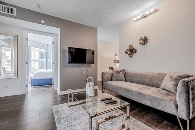 Photo - 116 B Yorkville Ave Unité SI ID1494684P