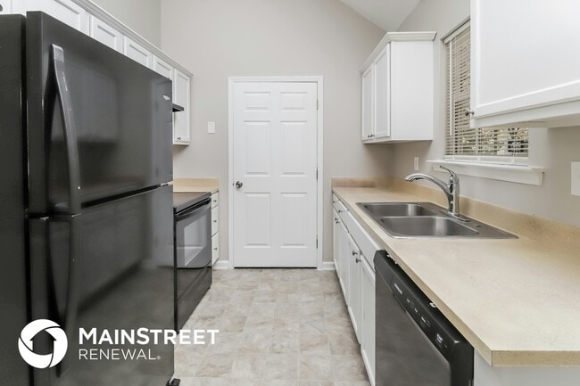 Photo - 2800 Oneida Rd