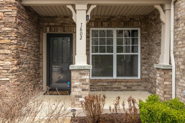Photo - 7802 Kemberton Dr W