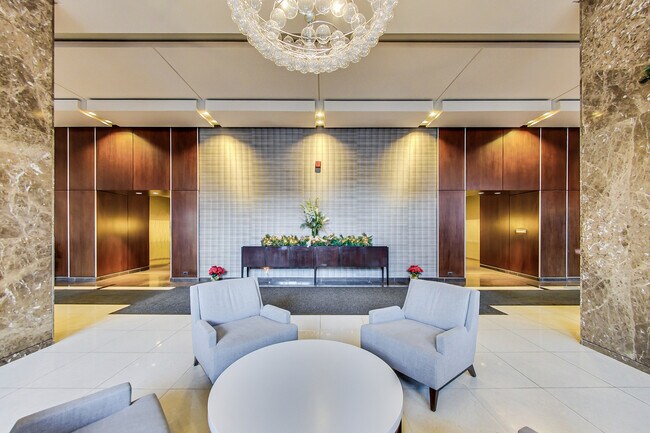 Photo - 655 W Irving Park Rd Unidad 606