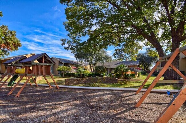 Photo - 1370 Rigsbee Dr Unit c1