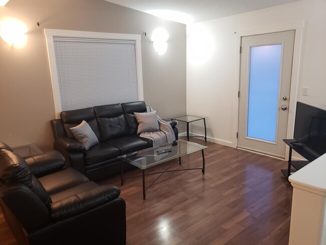 Photo - 9230 93 Ave Unit 104