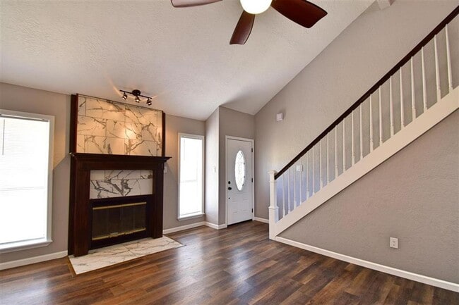 Photo - 4912 SE Hardin Ave