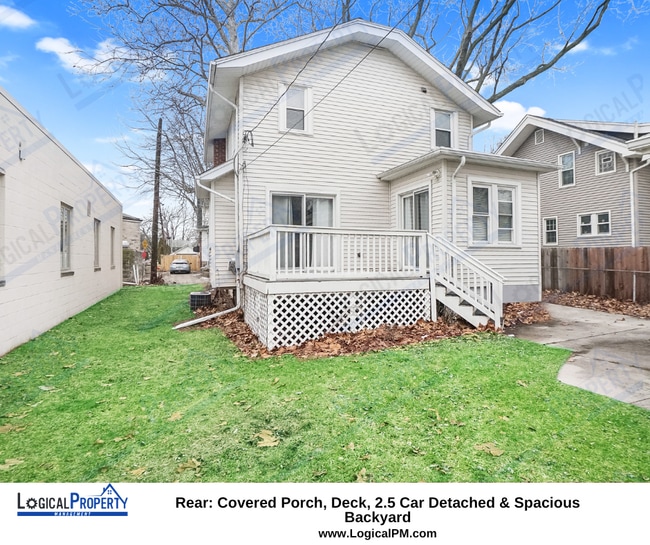 Photo - Walk to Dwntwn Royal Oak! 3Bed/2Bath Colon...