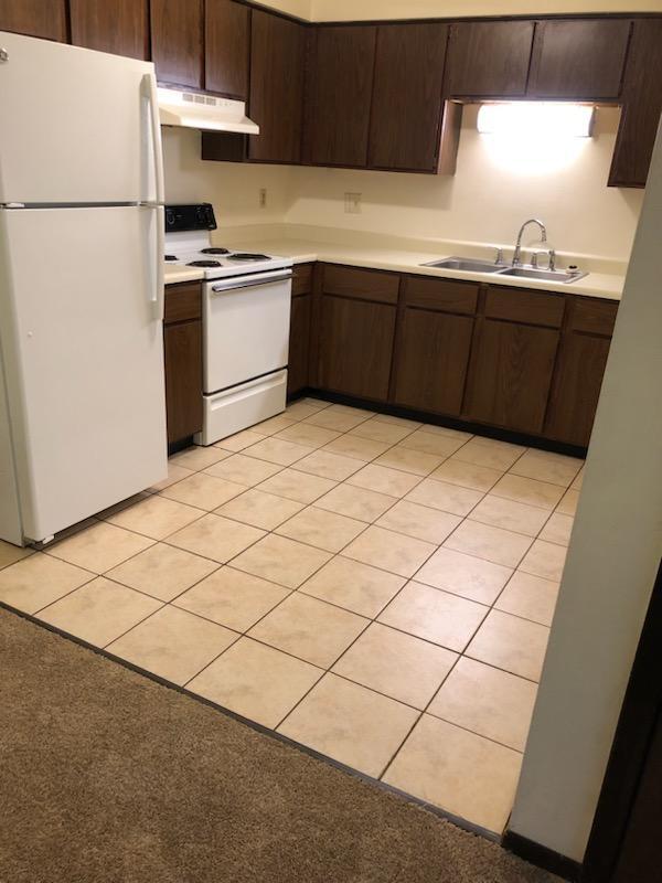 Photo - Grand Avenue Apartments