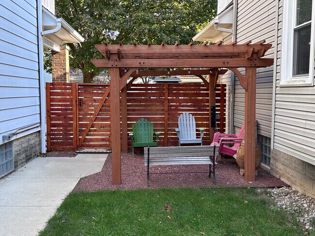 Photo - 3251 S Springfield Ave Unit 3251