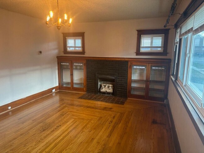 Photo - 2825 S Madison Ave Unit 2825 Madison Ave Front