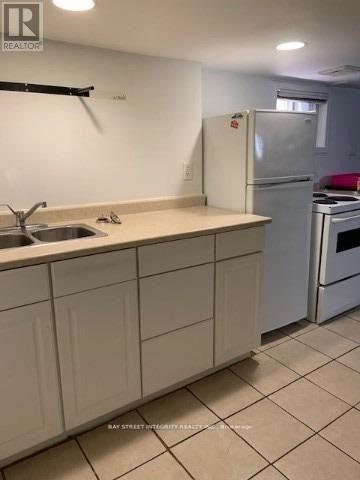 Photo - 970 Briar Hill Ave