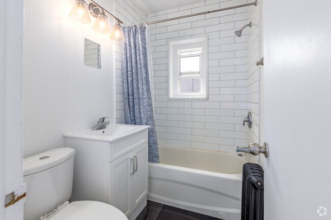 1 chambre, 1 salle de bain - 38,4 m² - Salle de bain - 256-262 Sherbourne St.