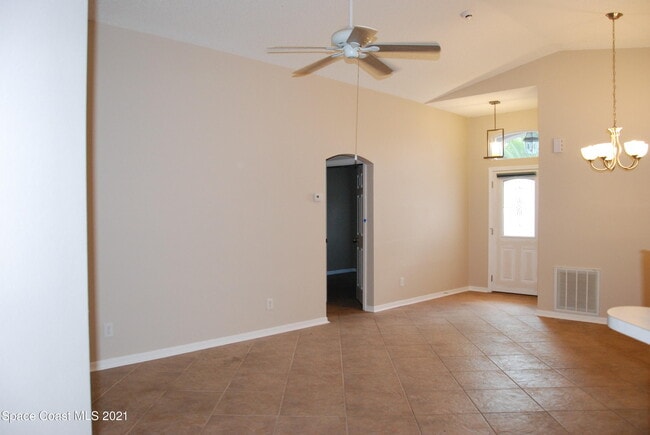 Photo - 720 Wickham Lakes Dr