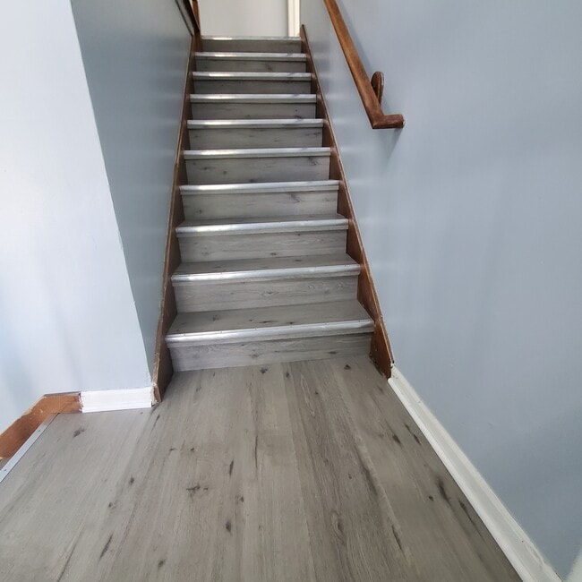 Photo - 1824B Country Hills Dr