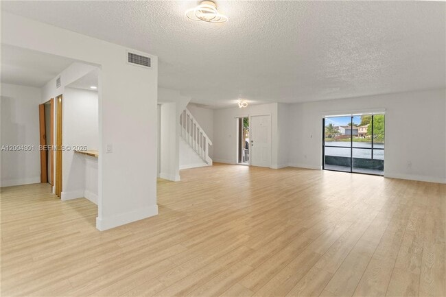 Photo - 6745 NW 169th St