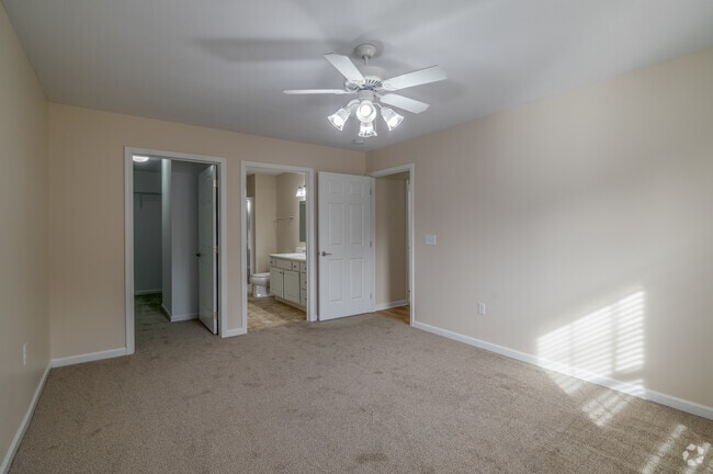 3BR, 2BA - 1,440SF - Primary Bedroom