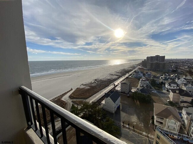 Photo - 3851 Boardwalk Unidad 1610