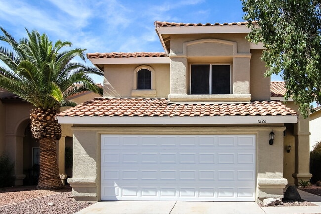 Building Photo - 1226 E Helena Dr