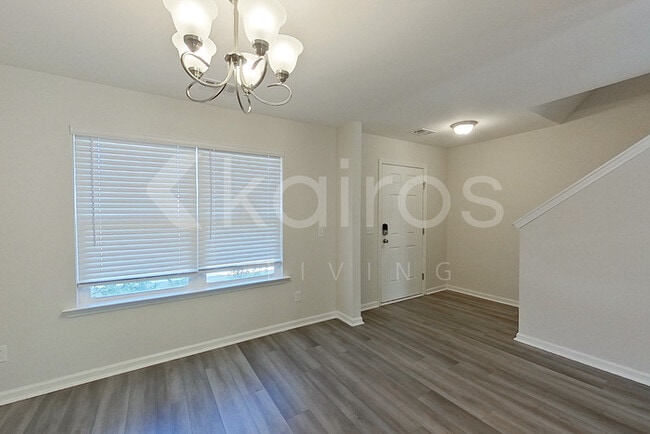 Photo - 103 Colonial Wy