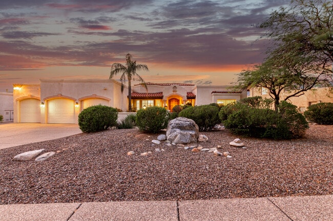 Building Photo - 4667 N Rocky Crest Plz Rental