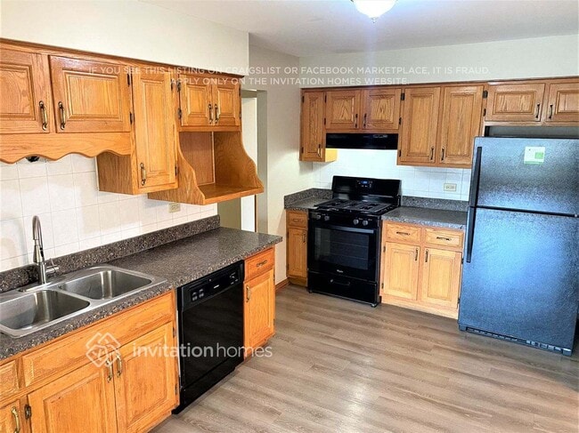 Photo - 8741 Sproat Ave