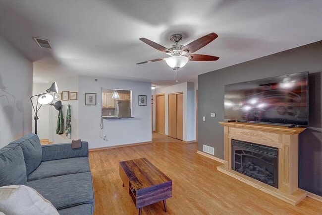 Photo - 102 Prairie Heights Dr Unit 416