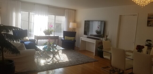 Photo - 1222 N Olive Dr Unit 102