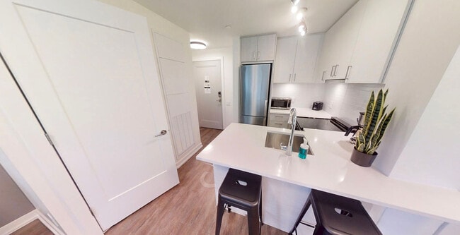 Photo - 7 Grosvenor St Unit SI FL1-ID1531044P