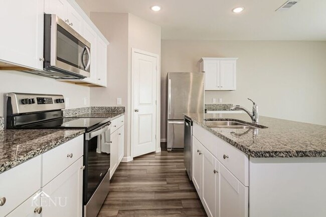 Photo - 6610 Charleston Dr