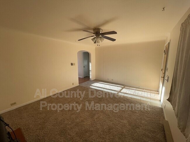 Photo - 2316 East St