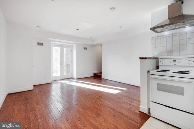 Photo - 1314 King St Apartment Unit 3