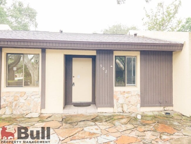Building Photo - 502 Derby Dr