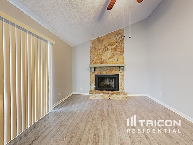 Photo - 603 Ephrata Dr