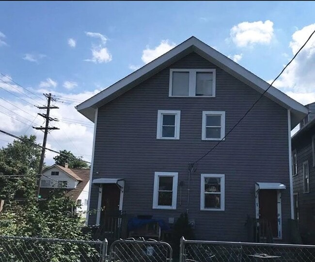 1299 N 5th St