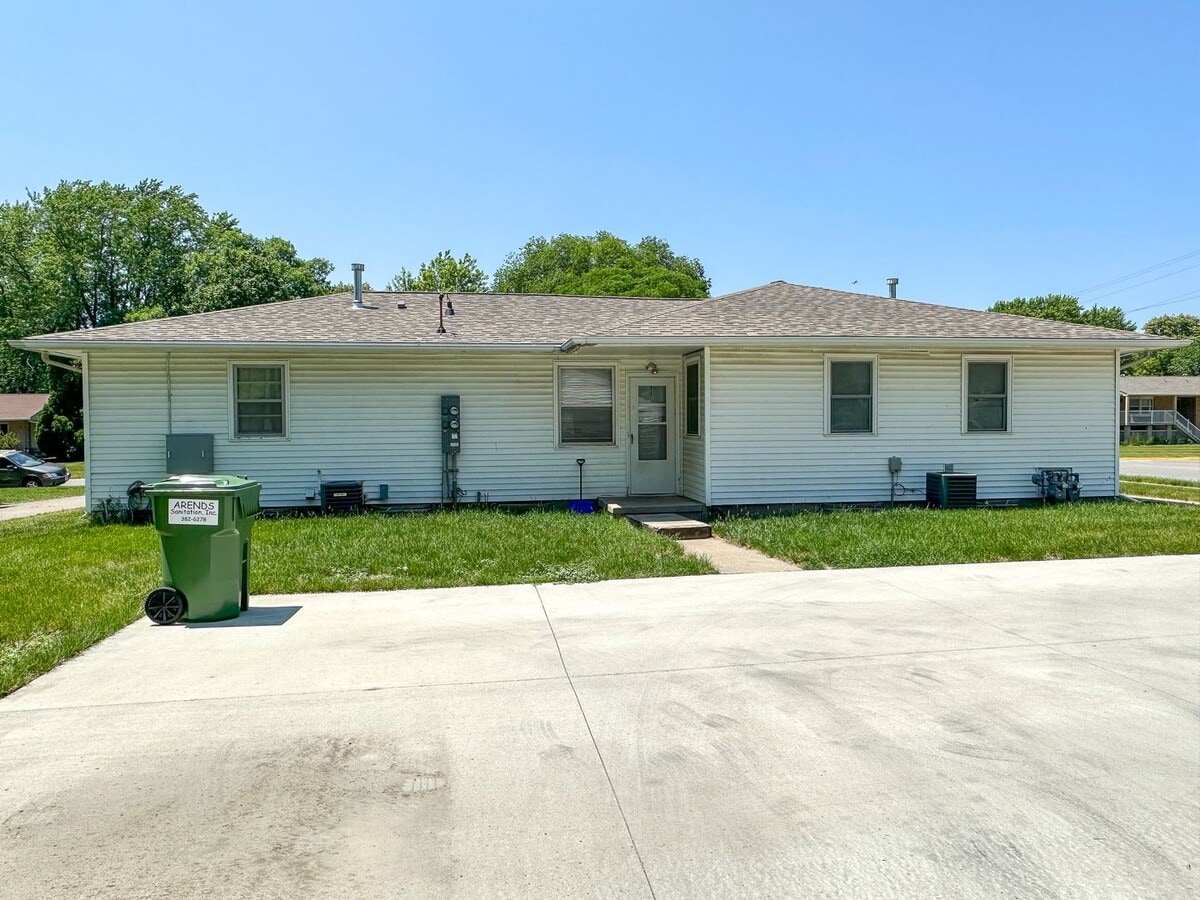 Photo - 2318 Ferndale Ave Unit 2318