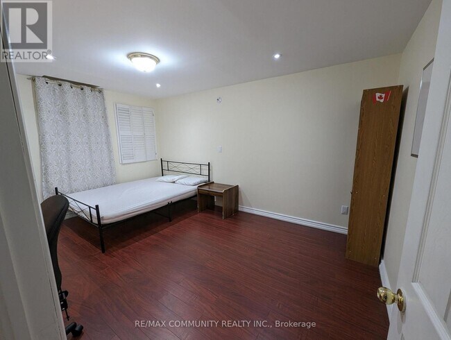 Photo - 18 Skipperhill Crescent