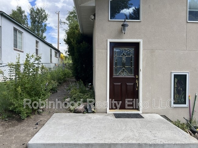 165 W Oak St Unit 1