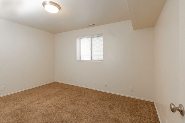 Photo - Woods Crossing