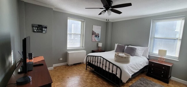 Photo - 300 W Peachtree St NW Unit ID1299424P