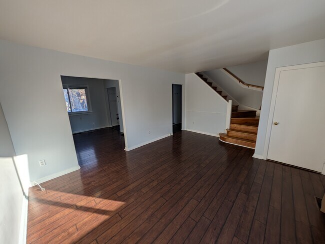 Photo - 515 Prince Albert St