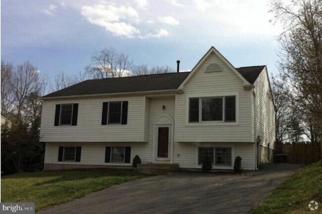 Building Photo - 303 Pembridge Dr Rental