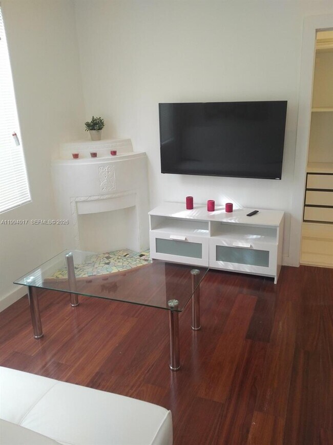 Photo - 750 Jefferson Ave Unit 7