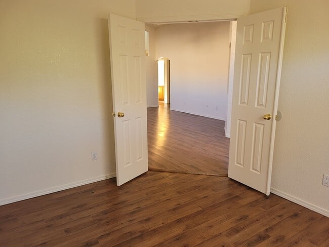 Photo - NW 4 Bedroom 2.5 Bath Home Available now!